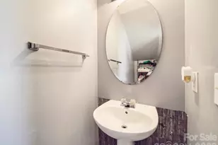 5414 Peachwood Dr, Charlotte, NC 28216 - Photo 25