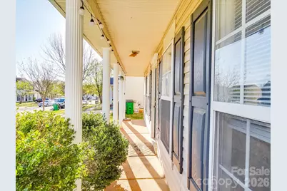 5414 Peachwood Drive, Charlotte, NC 28216 - Photo 3