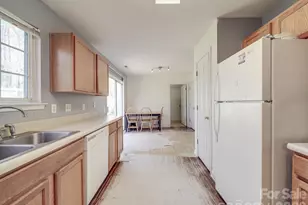 5414 Peachwood Dr, Charlotte, NC 28216 - Photo 21