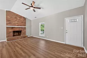 5911 Morninglow Ct, Charlotte, NC 28212 - Photo 3