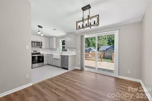 5911 Morninglow Ct, Charlotte, NC 28212 - Photo 9