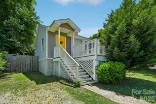 1824 Double Oaks Rd, Charlotte, NC 28206 - Photo 1