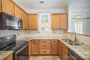 10560 Rocky Ford Club Rd, Charlotte, NC 28269 - Photo 11