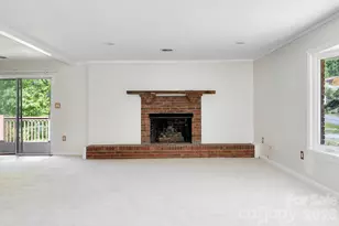 100 Kilpatrick St, Brevard, NC 28712 - Photo 5