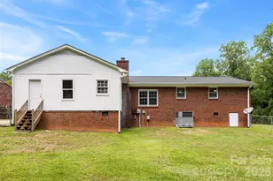 22 Forest Hill Rd, Belmont, NC 28012 - Photo 7