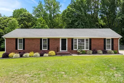 22 Forest Hill Road, Belmont, NC 28012 - Photo 1