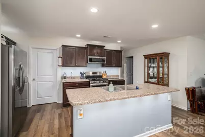2818 Easton Knoll Drive, Dallas, NC 28034 - Photo 9