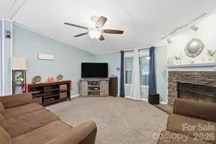 405 Gray Ct, Asheville, NC 28806 - Photo 5
