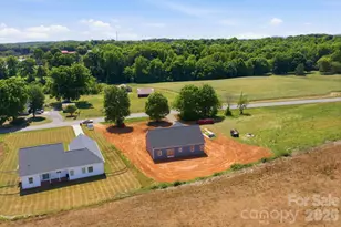 1720 Jennings Rd, Olin, NC 28660 - Photo 9