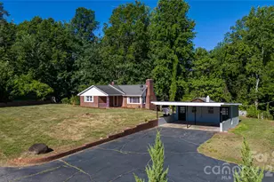 3036 Flat Gap Rd, Valdese, NC 28690 - Photo 1