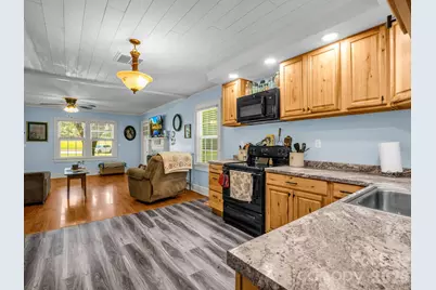 173 Maple Street, Rutherfordton, NC 28139 - Photo 7