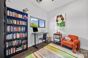 501 E 37th St, Charlotte, NC 28205 - Photo 17