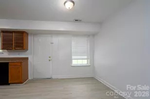 511 Lightspun Ln, Charlotte, NC 28216 - Photo 15