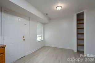 511 Lightspun Ln, Charlotte, NC 28216 - Photo 11