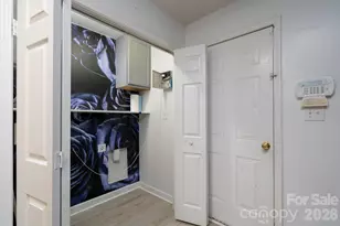 511 Lightspun Ln, Charlotte, NC 28216 - Photo 15
