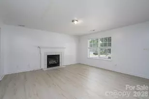 511 Lightspun Ln, Charlotte, NC 28216 - Photo 9
