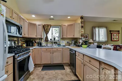 13 Silver Place, Black Mountain, NC 28711 - Photo 9