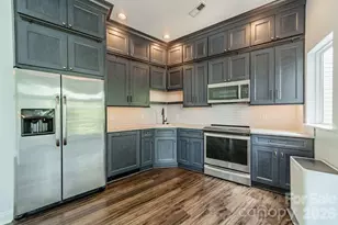 820 Garden District Dr, Charlotte, NC 28202 - Photo 3