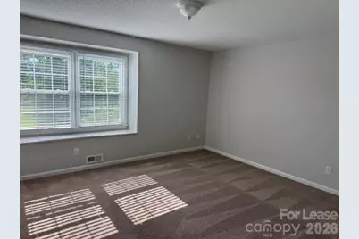 1334 12th Street NE, Hickory, NC 28601 - Photo 11