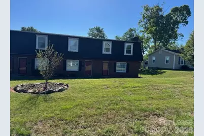 1334 12th Street NE, Hickory, NC 28601 - Photo 1