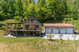 93 Franklin Crest Rd, Spruce Pine, NC 28777 - Photo 3