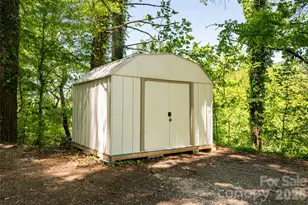 1 Beaverdam Knoll Rd, Asheville, NC 28804 - Photo 37