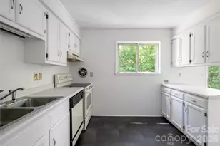 1 Beaverdam Knoll Rd, Asheville, NC 28804 - Photo 27