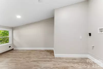 8519 E Franklin Street, Mount Pleasant, NC 28124 - Photo 17