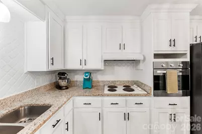 8519 E Franklin Street, Mount Pleasant, NC 28124 - Photo 5