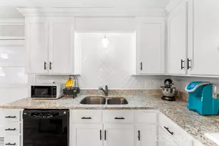 8519 E Franklin St, Mount Pleasant, NC 28124 - Photo 7