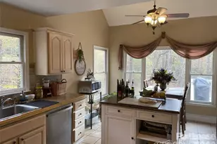 3800 Oldfield Rd, Charlotte, NC 28226 - Photo 7