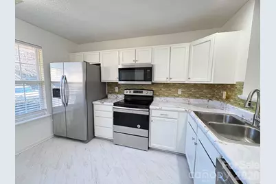 15415 Asterwind Court, Charlotte, NC 28277 - Photo 3