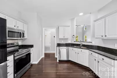 10449 Quiet Bay Court, Charlotte, NC 28278 - Photo 9