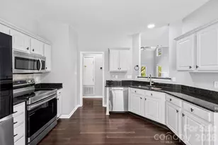 10449 Quiet Bay Ct, Charlotte, NC 28278 - Photo 9