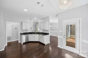 10449 Quiet Bay Ct, Charlotte, NC 28278 - Photo 11