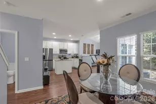 1802 Robinwood Village Dr, Gastonia, NC 28054 - Photo 11