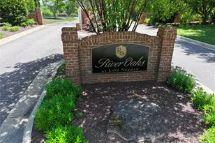 317 Broken Arrow Dr, Statesville, NC 28677 - Photo 1