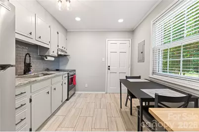 3241 Minnesota Road, Charlotte, NC 28208 - Photo 9