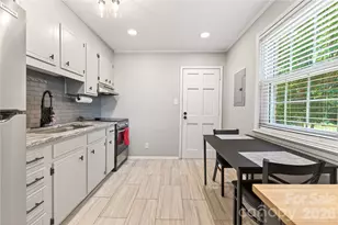3241 Minnesota Rd, Charlotte, NC 28208 - Photo 9