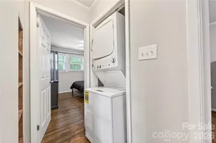 3241 Minnesota Rd, Charlotte, NC 28208 - Photo 13