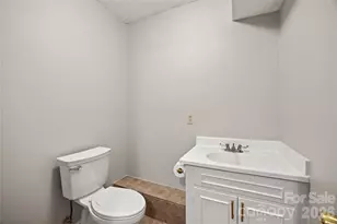 2417 Rosemond Cir, Gastonia, NC 28056 - Photo 31
