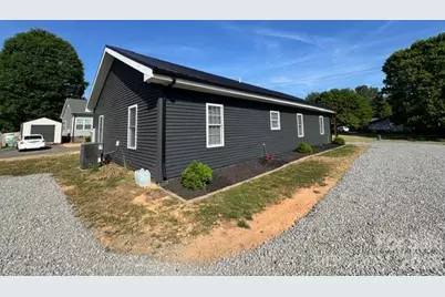 364 Carolina Avenue Avenue #2, Marion, NC 28752 - Photo 17