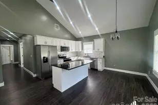 364 Carolina Ave Ave, Marion, NC 28752 - Photo 3