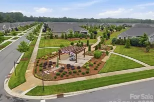 1062 Millview Ln, Matthews, NC 28104 - Photo 17