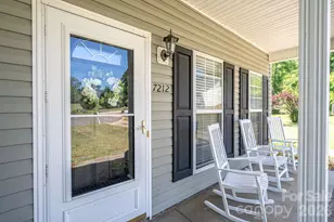 7212 Pinfeather Cir, Cramerton, NC 28032 - Photo 3