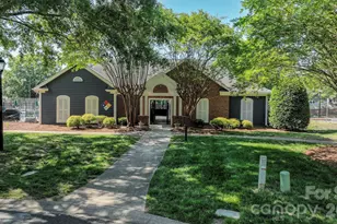 9101 Castlebay Dr, Charlotte, NC 28277 - Photo 15