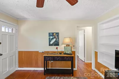 224 Aurora Drive, Asheville, NC 28805 - Photo 5