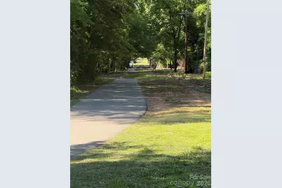 2618 Roslyn Avenue, Charlotte, NC 28208 - Photo 39