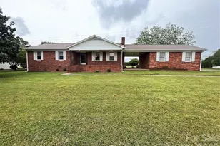 16924 Knoxwood Dr, Huntersville, NC 28078 - Photo 1