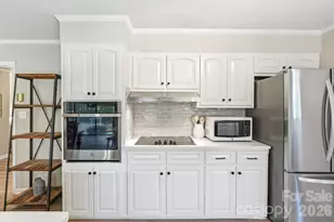 1556 Nottingham Dr, Newton, NC 28658 - Photo 11